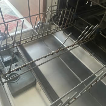 Teka Paslanıp Kırılan Bulaşık Makinesi Sepetleri Ücretsiz Değişim Talebi