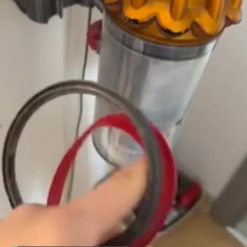 Dyson V15 Kırmızı Lastik Sorunu!