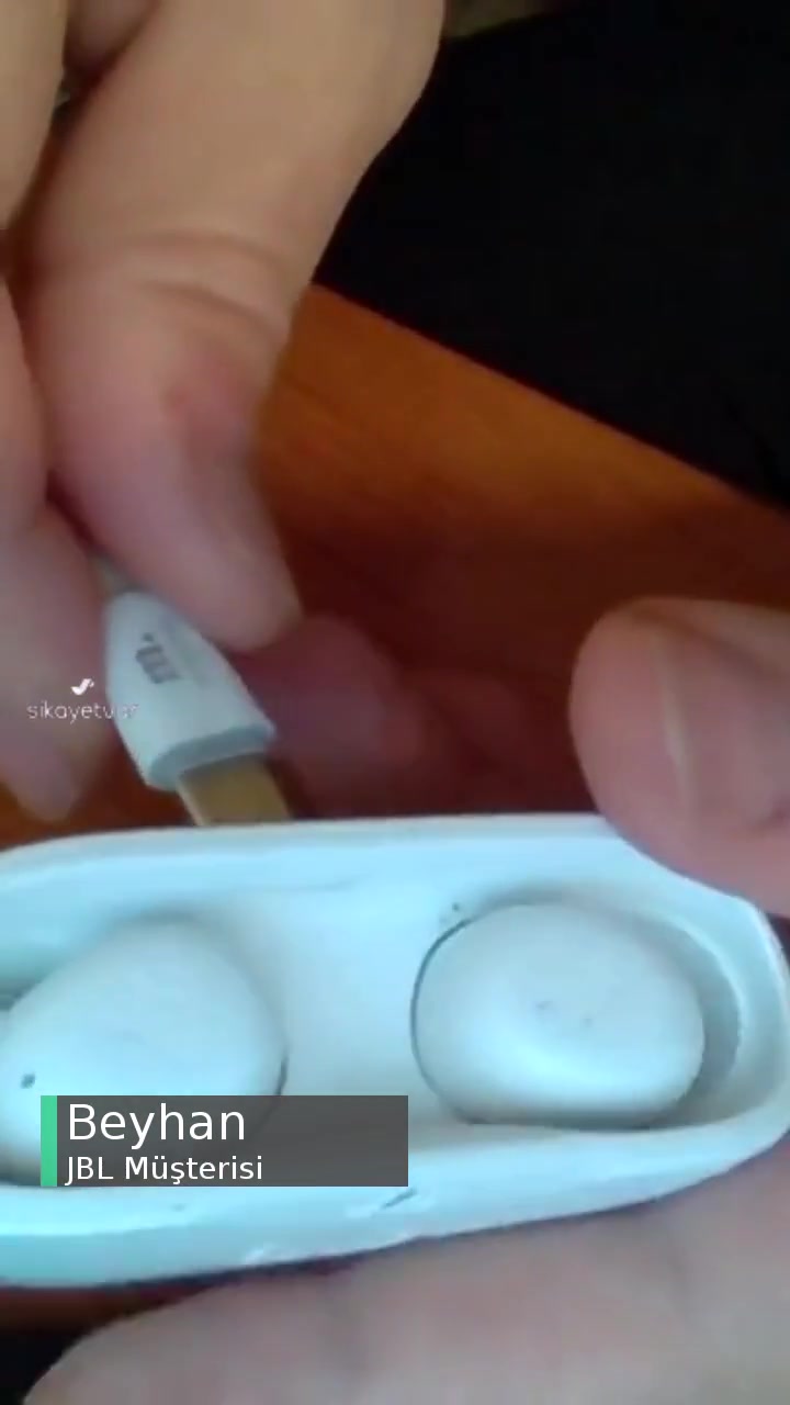 JBL Kulaklık Şarj Olmuyor videonun kapak resmi