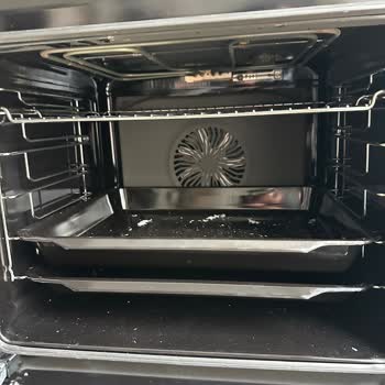 Montaj Sırasında Fırının İçine Garanti Belgeleri Bırakıldı, Yangın Tehlikesi Oluştu