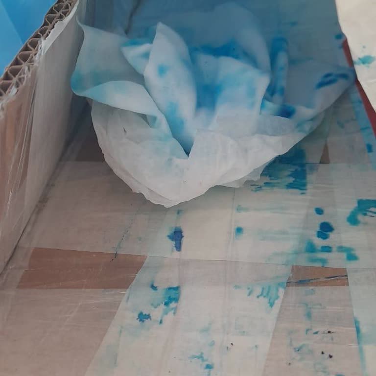 Aras Kargo’da Elektronik Jaguar Pompasına Dökülen Boya Ve Hasar