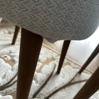 Kirli Ve Ayıplı Sandalyeler İçin Hızlı İade Talebi