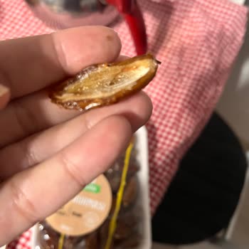 Kurtlu Hurma Satın Alımı A101 Şubesinde Hijyen Ve Sağlık Endişesi