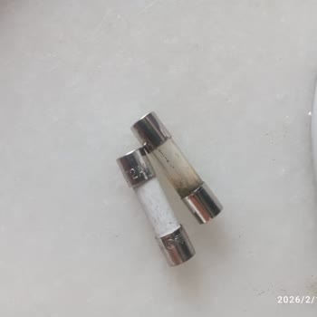 Yüksek Gerilimden Kaynaklı Kombi Ve Bulaşık Makinesi Hasarı, Aras Elektrik’in Yetersiz Yardımı