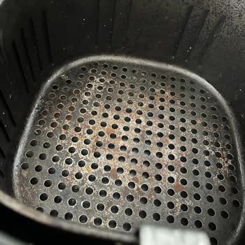 Kumtel Fastfryer İç Haznesindeki Pas Ve Boya Dökülmesi İçin Ücretsiz Parça Talebi