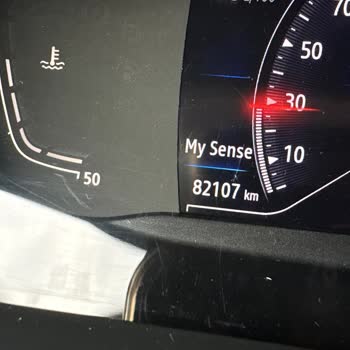 Renault Megane Şanzıman Vuup Sesi Garanti Kapsamında Ücretsiz Onarım Talebi