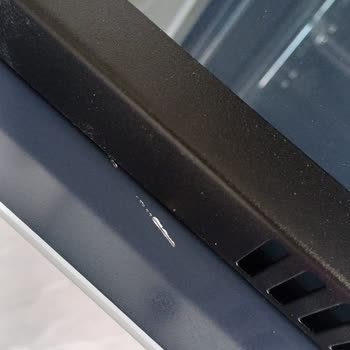 Hasarlı Fırın Kapağı Şikayet Edildi, Değişimde Yanlış Ürün Gönderildi