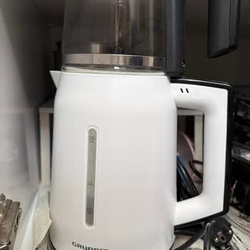 Alt Isıtıcıdaki Plastik Kokusu Ve Cızırtı Sesinden Şikayet