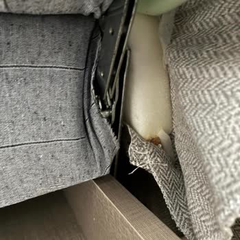 Kullanılmamış Koltuk Takımındaki Kumaş Potlukları Ve Montaj Hatası Garanti Servisi Tarafından Reddedildi