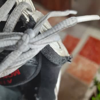 Garanti Kapsamındaki Nike Ayakkabısının Erken Yırtılması Ve Mağazanın Kullanıcı Hatası İddiası