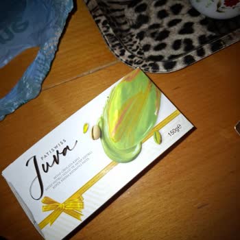 Patiswiss Çikolatasında Kesici Yabancı Parça Ve Ağız Yaralanması