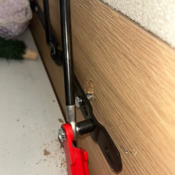 Garanti Kapsamında Tamir Reddedildi Ve Açma Mekanizması Bozuldu