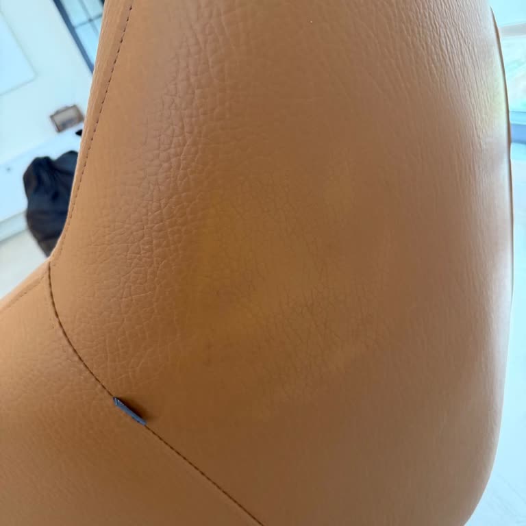 Trento Koltuk Takımının Berjerlerinde Yanlış Ayak Ve Kumaş Hasarı