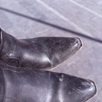 FLO Botta Çizilme Ve Kaba Personel Tutumu