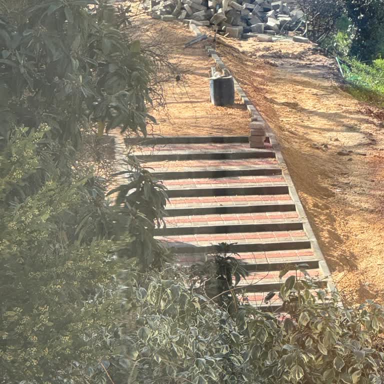 Buket Parkı'nda Engelli Ve Bebek Arabası Kullanıcıları İçin Rampa Ve Kauçuk Zemin Talebi