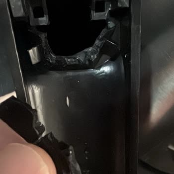 Erimen Kulpu Nedeniyle Kırılan Çay Makinesi İçin Garanti Ve Ücretsiz Değişim Talebi