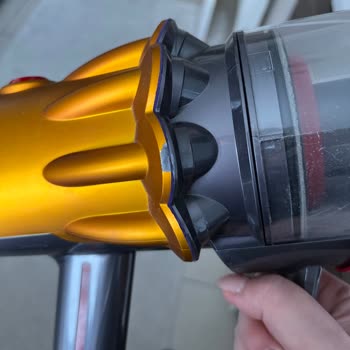 Dyson V12 Süpürgemde Papatya Parçası Soyulması Ve Çekim Gücü Sorunu Garanti Kapsamı Dışında