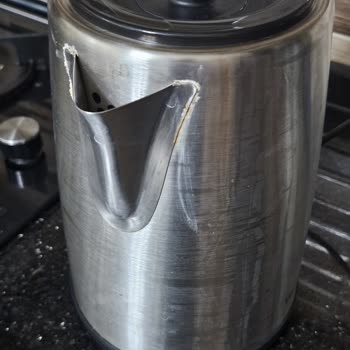 Alt Haznedeki Tekrarlayan Kireç Sorunu Ve Yetersiz Servis Sonucu İade Talebi