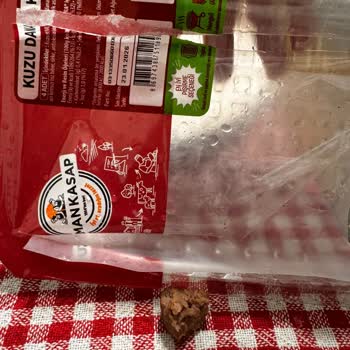 Migros Sanal Market'te Kuzu Dana Kebapta Plastik Parça Bulunması