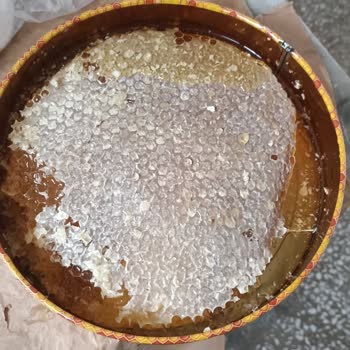 Yanlış Bal Gönderimi: Fotoğrafla Belirttiğim Karakovan Petek Bal Gelmedi