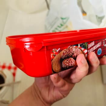 Siparişinde Havuç Ezilmiş Ve Köfte Paketi Açık