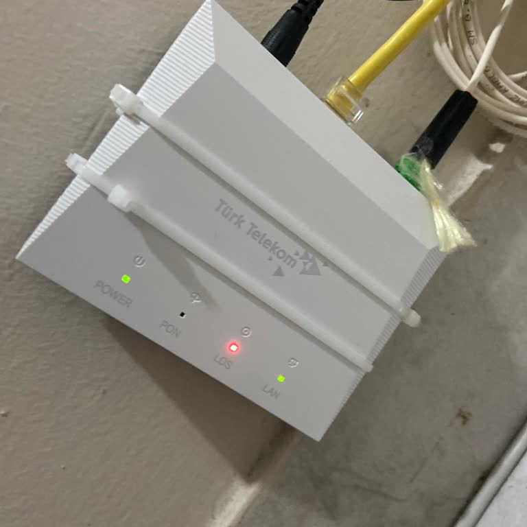 İnternet Kesintisi Nedeniyle İş Kaybı Ve 1000 TL Ek Ücret Talebi