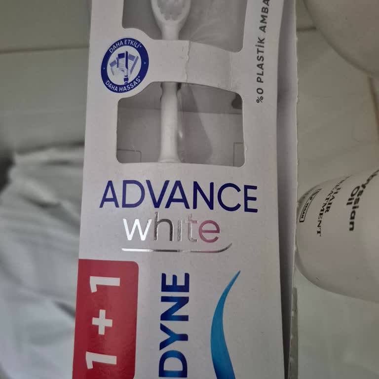 Sensodyne Diş Fırçaları Yumuşak Değil, Sert Plastik Çöp