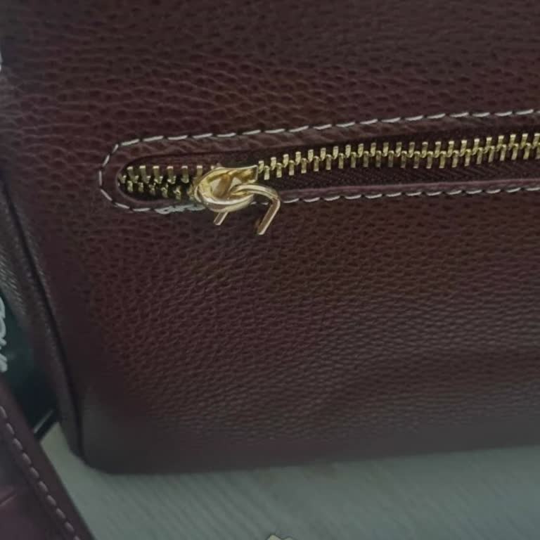 Kargo Özensizliği Ve Kusurlu Derimod Çantası İçin Ücret İadesi Talebi