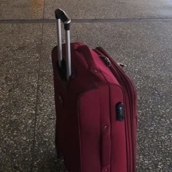 ИрАэро Багаж не приняли на рейс.  Прошу Вернуть Богаж В Кратчайшие Сроки