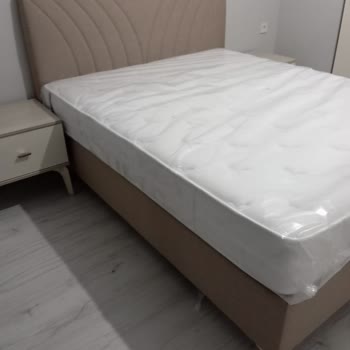 Hasarlı Yemek Masası Ve Yanlış Renk Başlık İçin Değişim Reddedildi