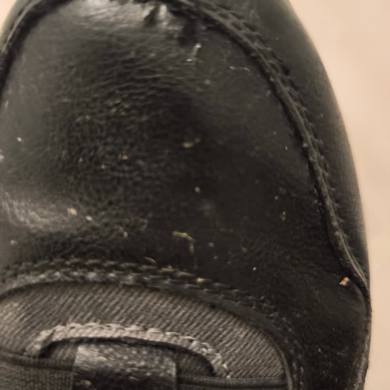 Lumberjack Spor Ayakkabısında Üretim Hatası Ve Değişim Talebi