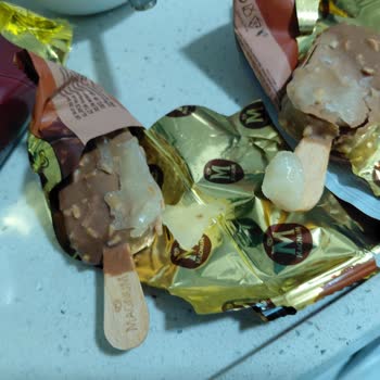 Magnum Badem Mini Dondurmalarda Sümüksü Madde Ve Hijyen Endişesi