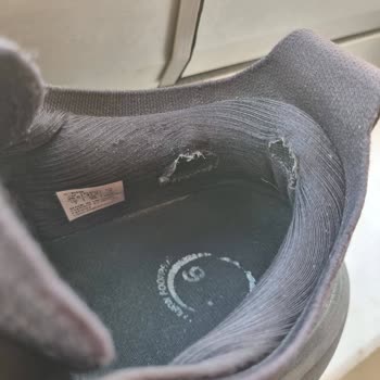 ASICS Gel-Nimbus 27 Collar Tearing After 7 Months