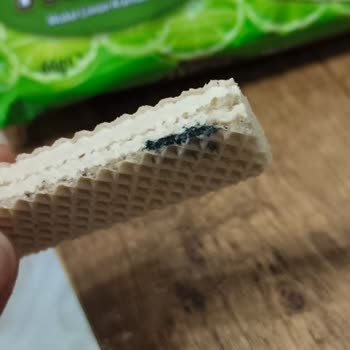 Eti Hoşbeş Ürününün İçinde Çıkan Siyah Madde Sağlık Korkusu Yaratıyor
