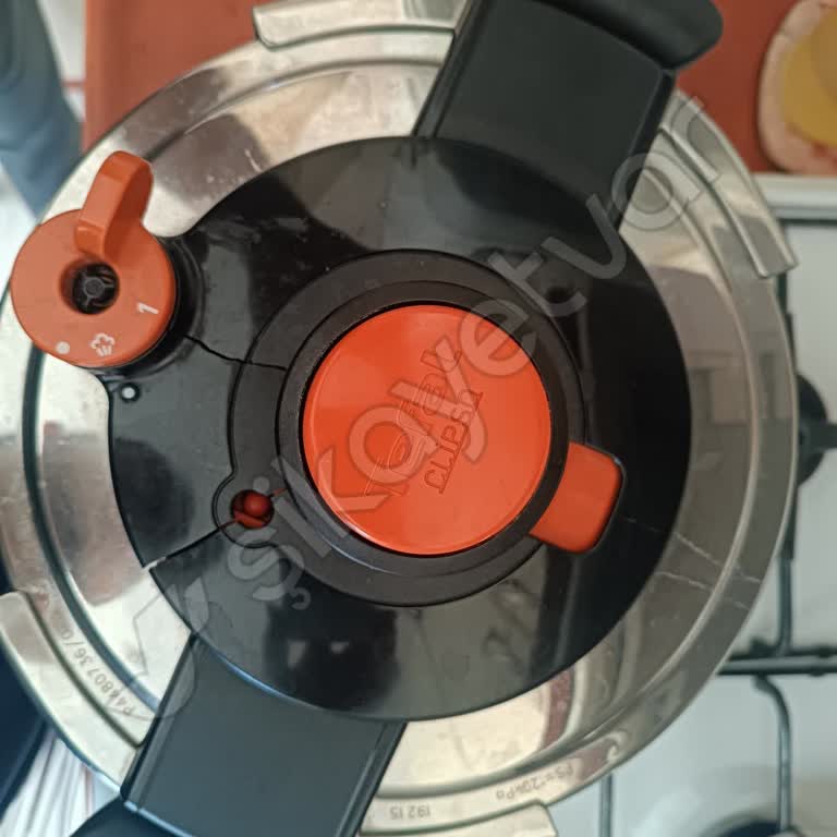 Kısa Sürede Çatlayan Tefal Düdüklü Tencere Kapağına Uygun Fiyatlı Yedek Parça Talebi