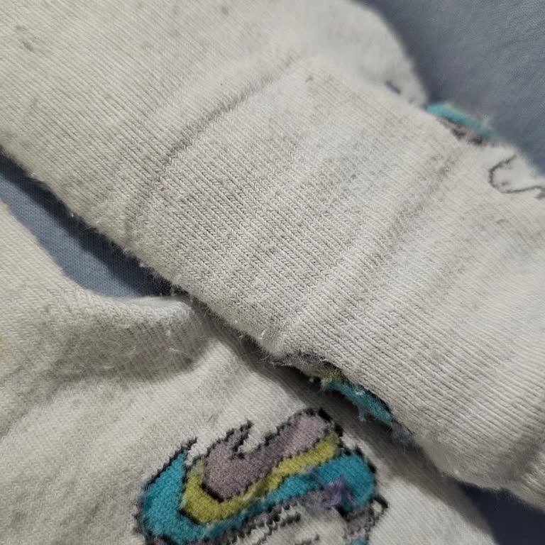 İki Yıkamada Çocuk Çorabı Aşırı Yıprandı, Marka Güveni Sarsıldı