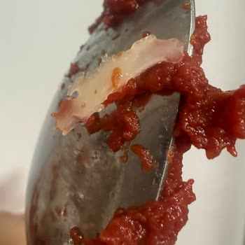 Tat Kavanoz Üründe Yabancı Cisim Ve Hijyen Sorunu