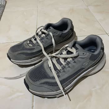 Skechers GO Run Heel Lining Tore After 10 Wears