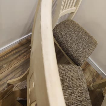 Ashley Home Ankara Mağazasında Kıymıklı Ve Kalitesiz Sandalyeler Teslim Edildi