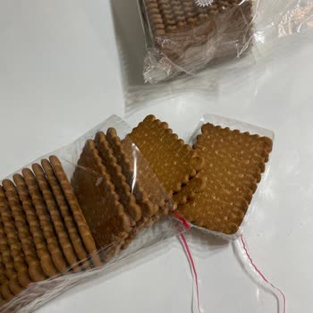 Yanmış Ve Acı Bisküvi İçin İade Talebi