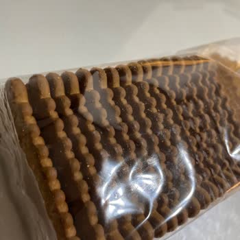 Yanmış Ve Acı Bisküvi İçin İade Talebi