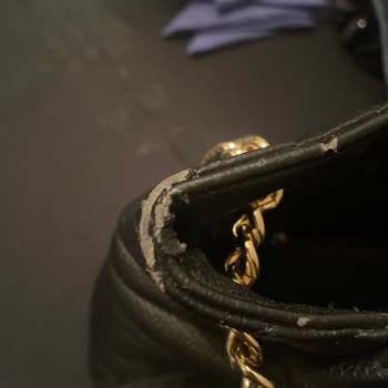 Kalite Sorunu Az Kullanılan Çantamda Deri Soyulması Ve Müşteri Hizmetlerinin İlgisizliği