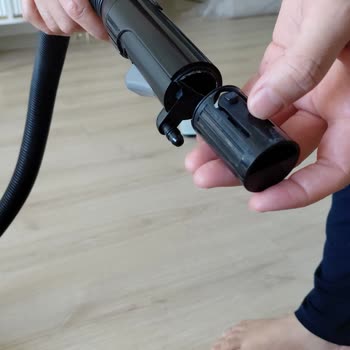 Kırılan Aparat Ve Stok Yok Bissell Koltuk Yıkama Makinesinde Hayal Kırıklığı