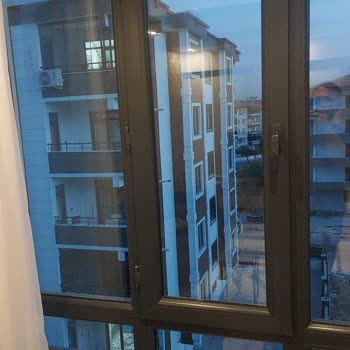 Yeni Evde PVC Camlarda Sürekli Buğulanma Ve Buhar Sorunu, Garanti Kapsamında Değişim Talebi