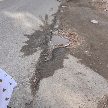 Şanlıurfa Haliliye Konuklu Mahallesinde Derin Çukurlu Yollar Acil Onarım Gerektiriyor