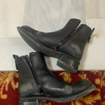 Derimod Botunda Deri Soyulması Ve Mağaza Sorumluluk Reddi