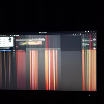 MSI G2412F Monitöründe Renkli Çizgiler Ve Garantili Servis Yanıtı Yok