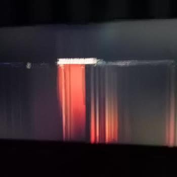 MSI G2412F Monitöründe Renkli Çizgiler Ve Garantili Servis Yanıtı Yok