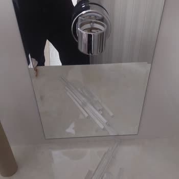 Bellona Yatak Odası Takımındaki Işık Ünitesi Tekrar Arızalanıyor