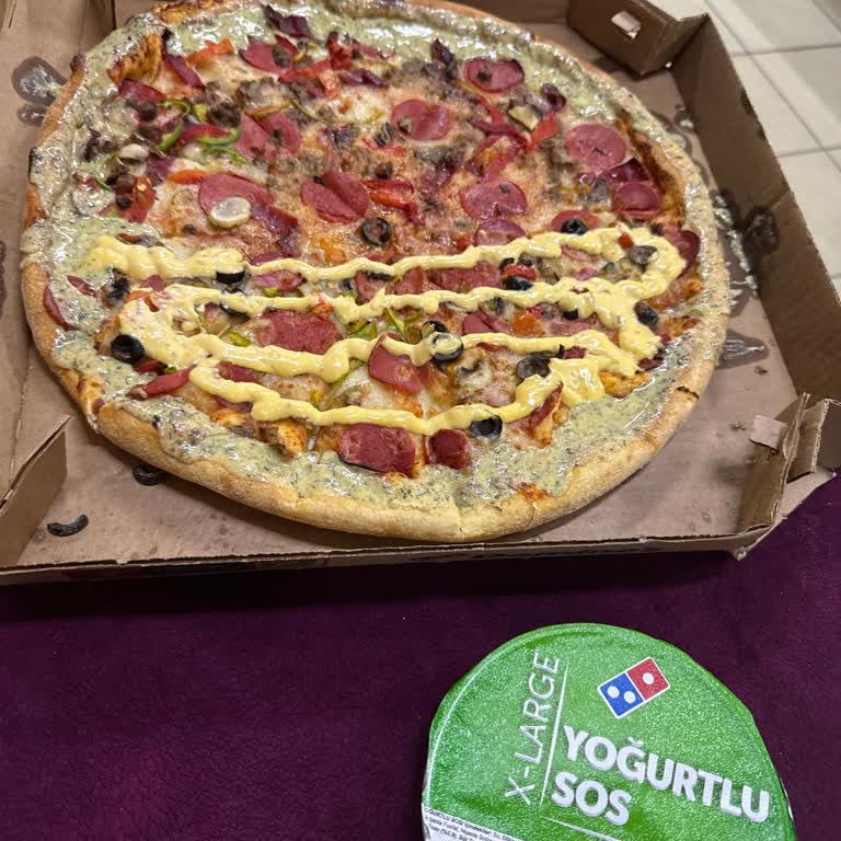 Yanlış Ve Soğuk Pizza, Telefon Desteği Yok